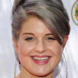 Kelly Clarkson \\ Photo: Michael Kovac\FilmMagic\Getty Images