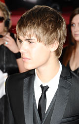Justin Bieber and 6 Percent of Other Dudes Color Their Hair // Fairchild Archive