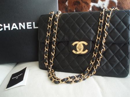 Резиновая сумка Chanel, качественная копия фирменной сумки.