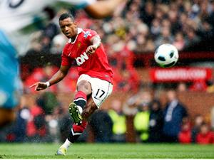 Nani takes a free kick