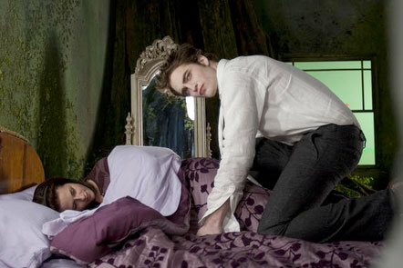 Rob and Kristen on the "New Moon" set