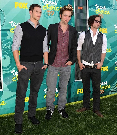 Kellan, Rob, and Jackson at the TCAs.