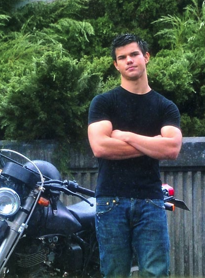Taylor on the "Eclipse" set
